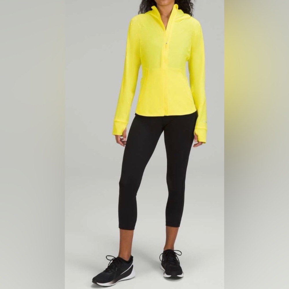 NWOT New Lululemon Mist Over Windbreaker Sonic Yellow - Picture 2 of 12